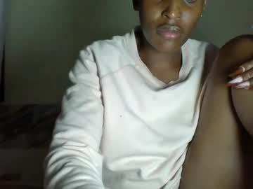 _clara01 cam model profile image