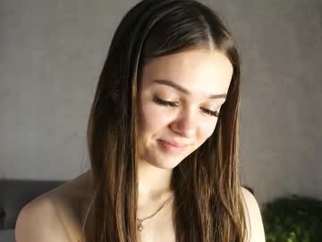 auroralowen full-size cam model profile image