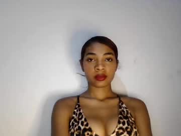 chloeplaisir full-size cam model profile image