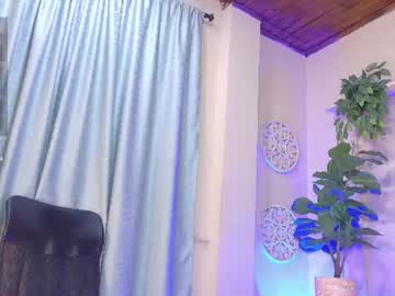 chloerossee full-size cam model profile image
